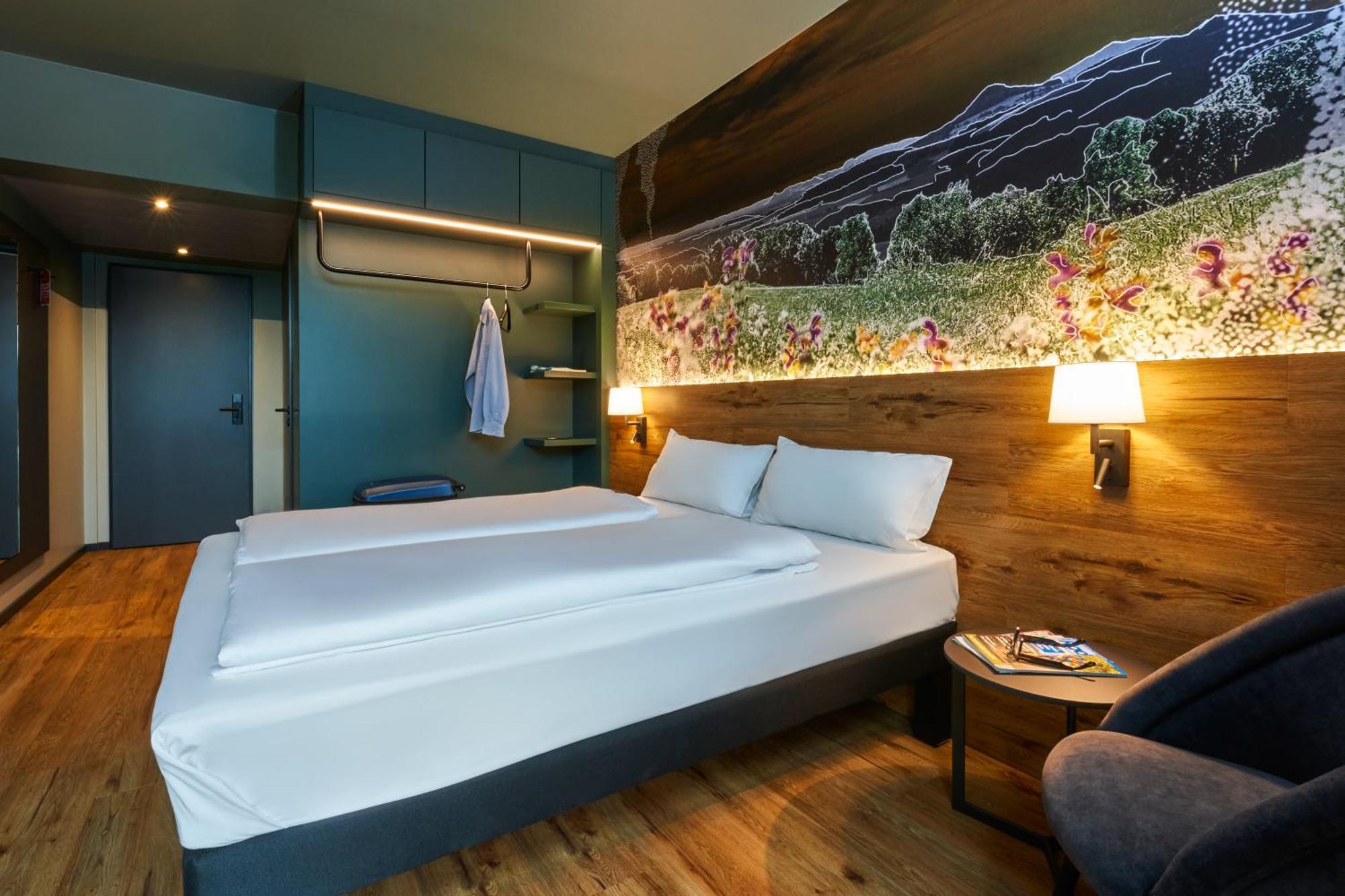Hotel Ibis Styles Singen Esterno foto