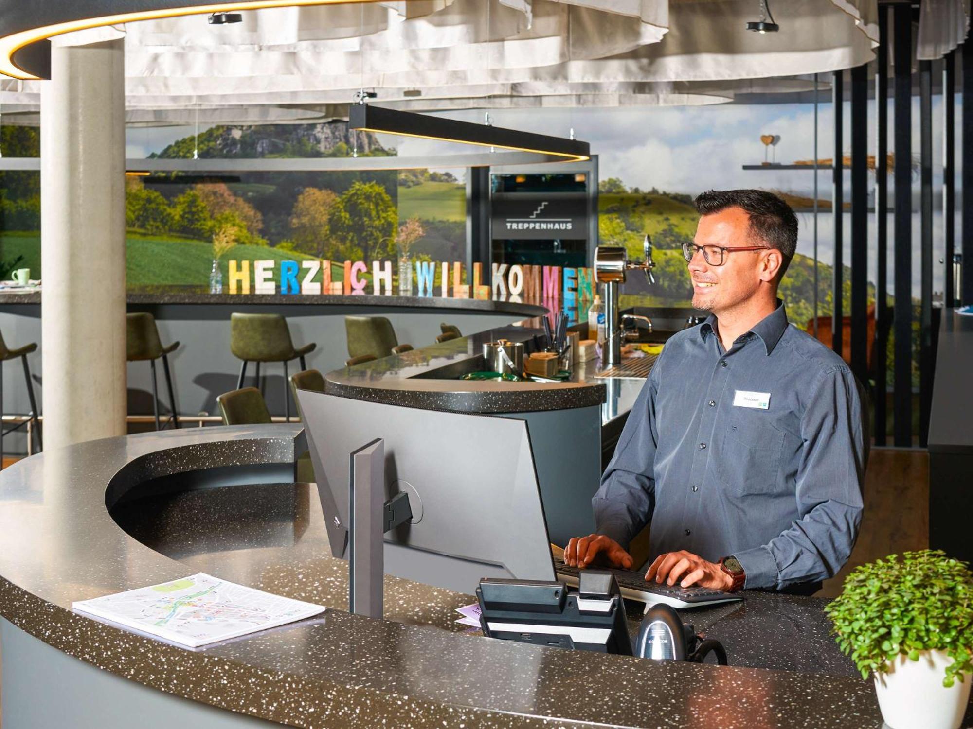 Hotel Ibis Styles Singen Esterno foto